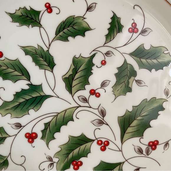 Set of 4 Accent/Salad/Dessert plates - Picture 2 of 9